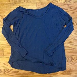 Lululemon heathered blue long sleeved tee